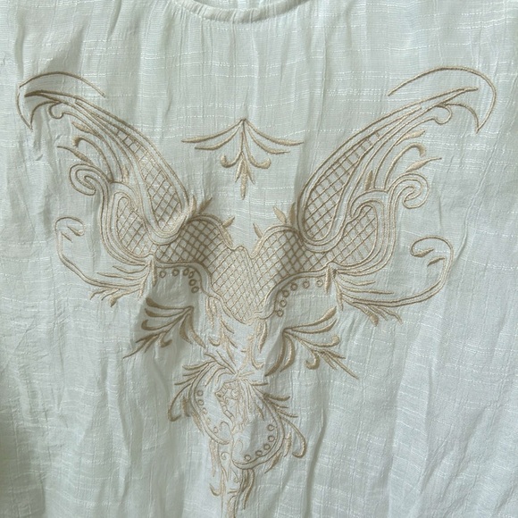 Entro sheer boho top with embroidery on front and fringe bottom - Picture 2 of 8